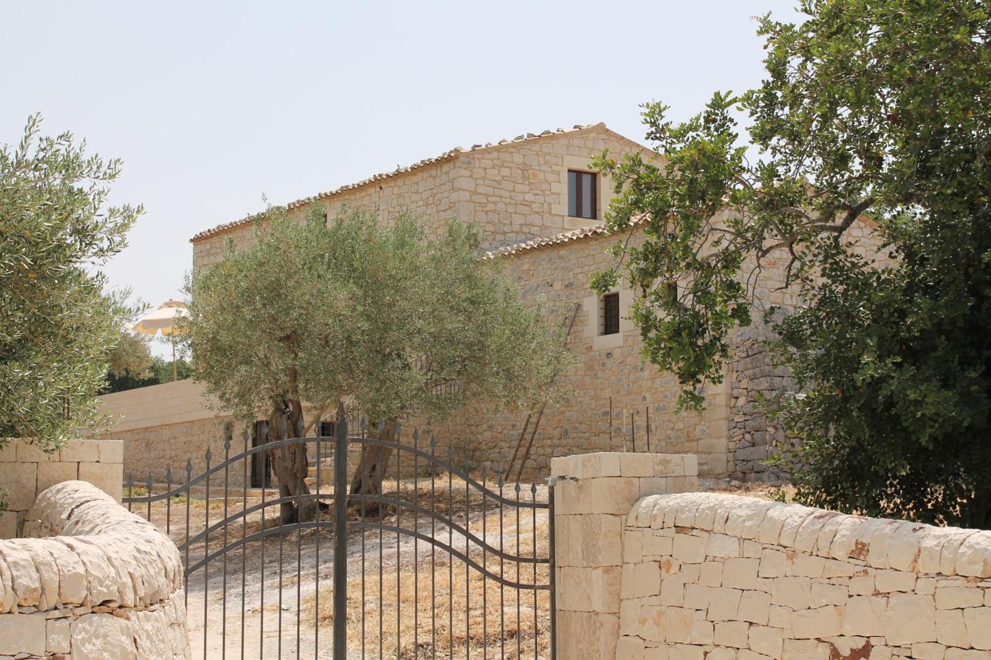 Tenuta Zannafondo Donnafugata Exterior photo